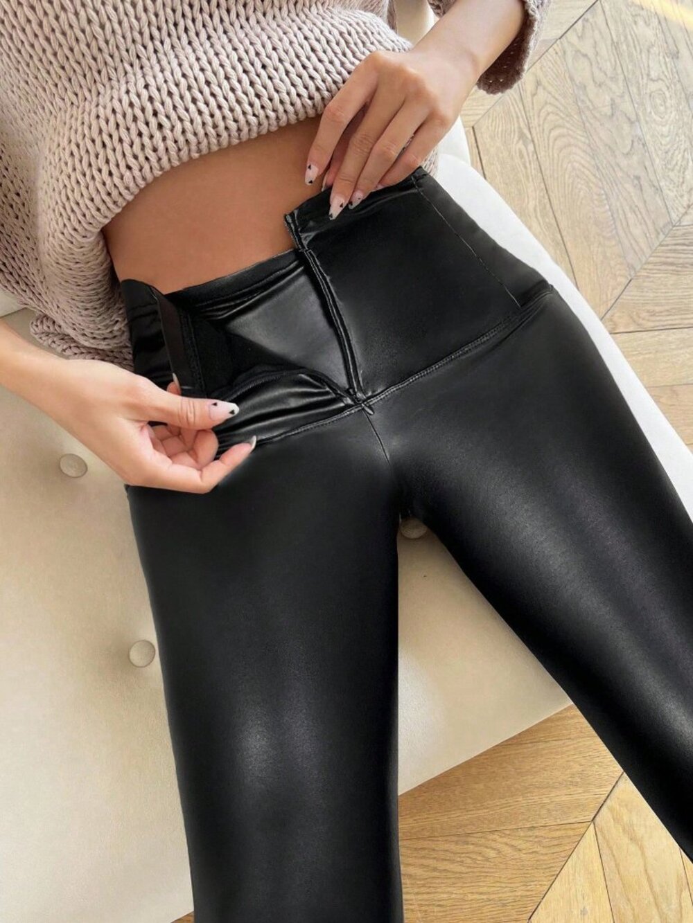Black Party Women's Skinny Plain Polyurethane Fleece Long Pants